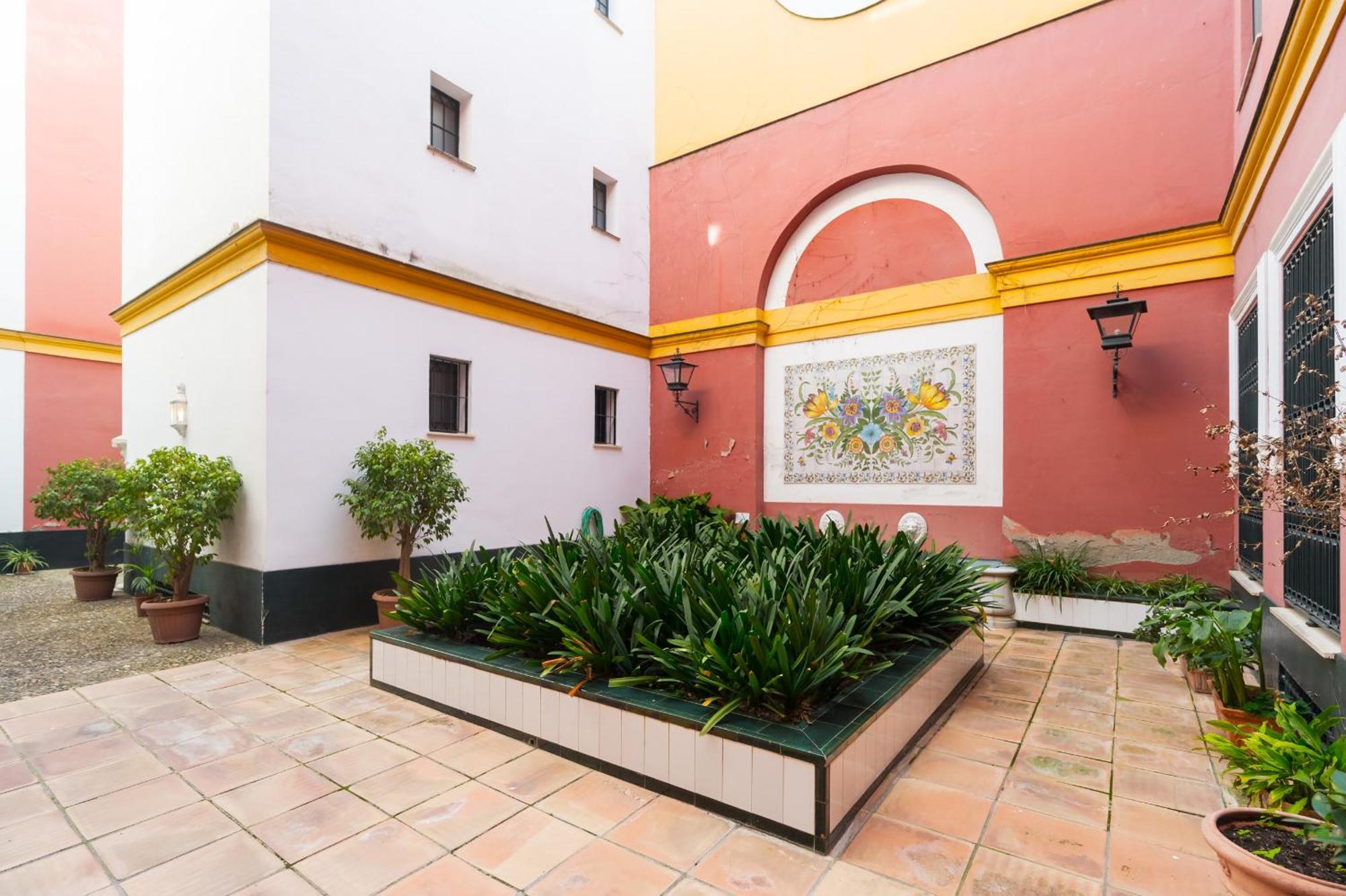 Apartament Wide With Terrace & Parking- 3bd 2bth- Alfalfa