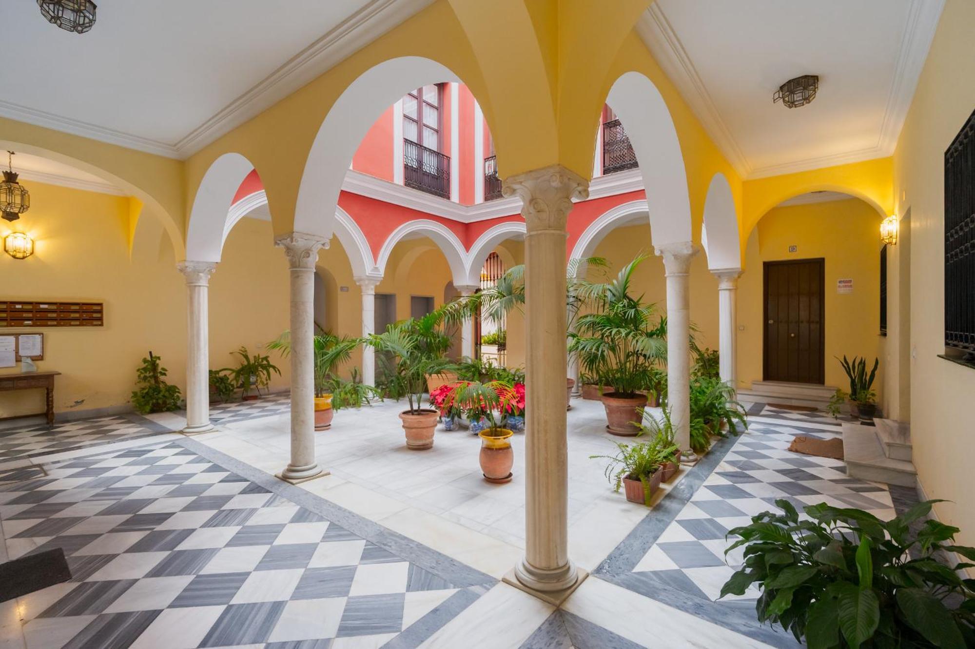 Wide With Terrace & Parking- 3bd 2bth- Alfalfa Apartament *