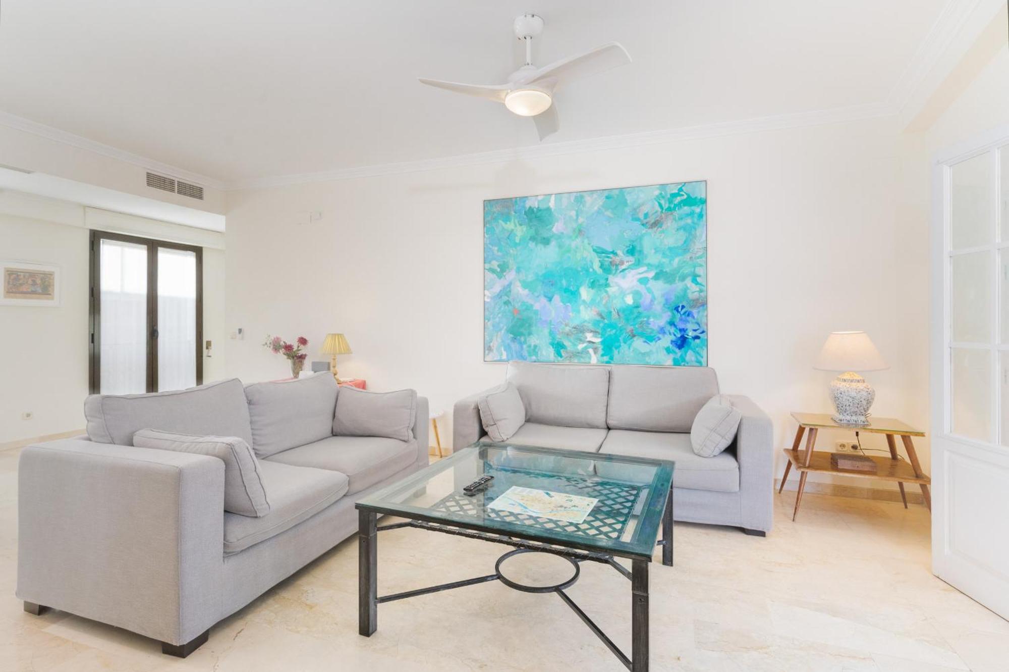 Wide With Terrace & Parking- 3bd 2bth- Alfalfa Apartament