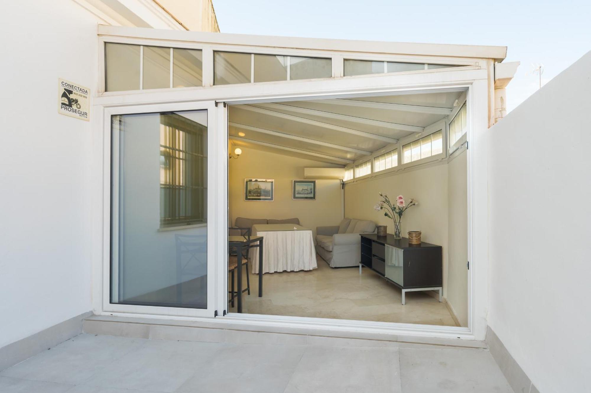 Apartament Wide With Terrace & Parking- 3bd 2bth- Alfalfa