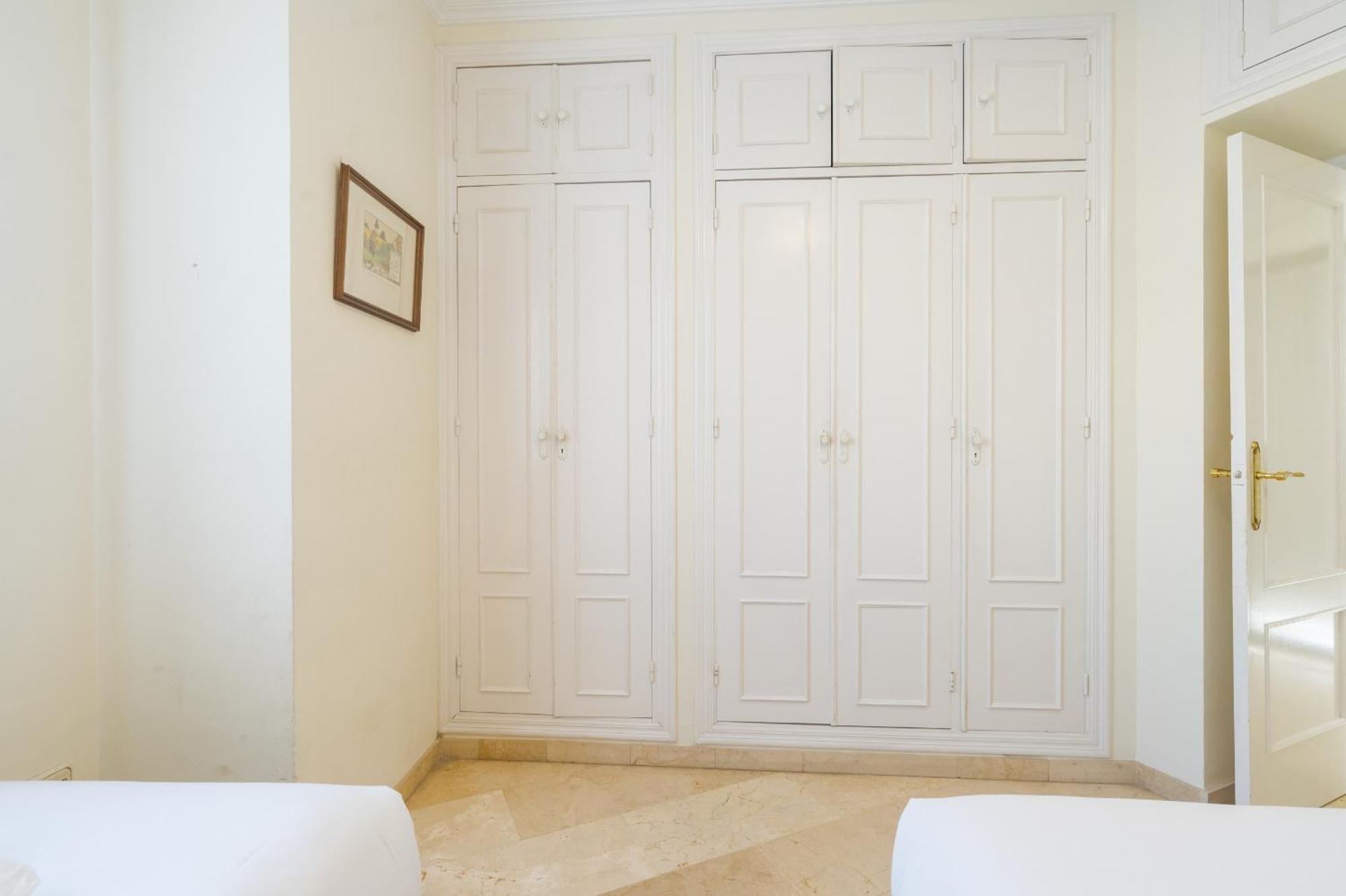 Wide With Terrace & Parking- 3bd 2bth- Alfalfa * Sewilla